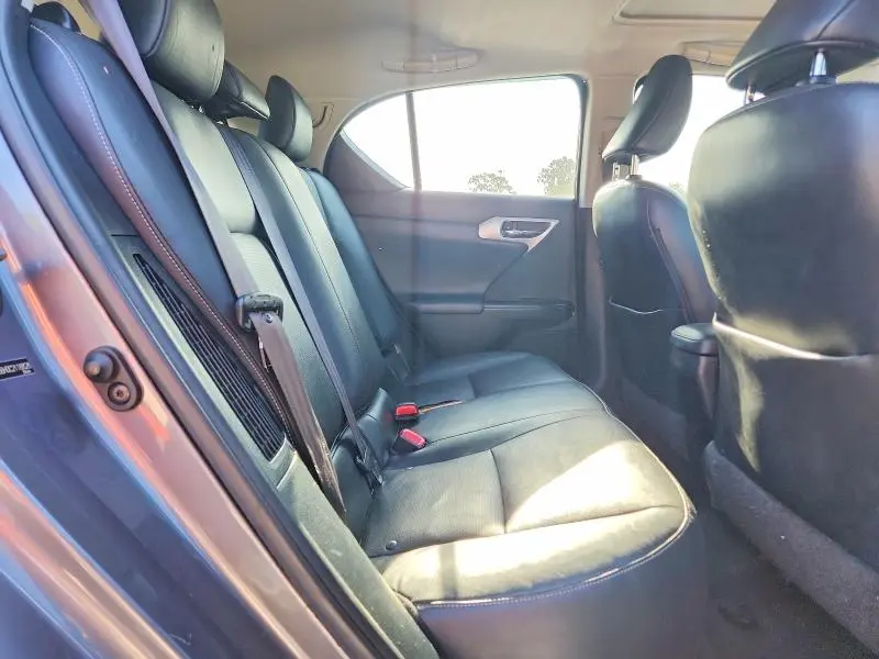 2012 LEXUS CT 200  