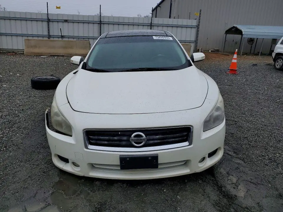 2013 NISSAN MAXIMA S  