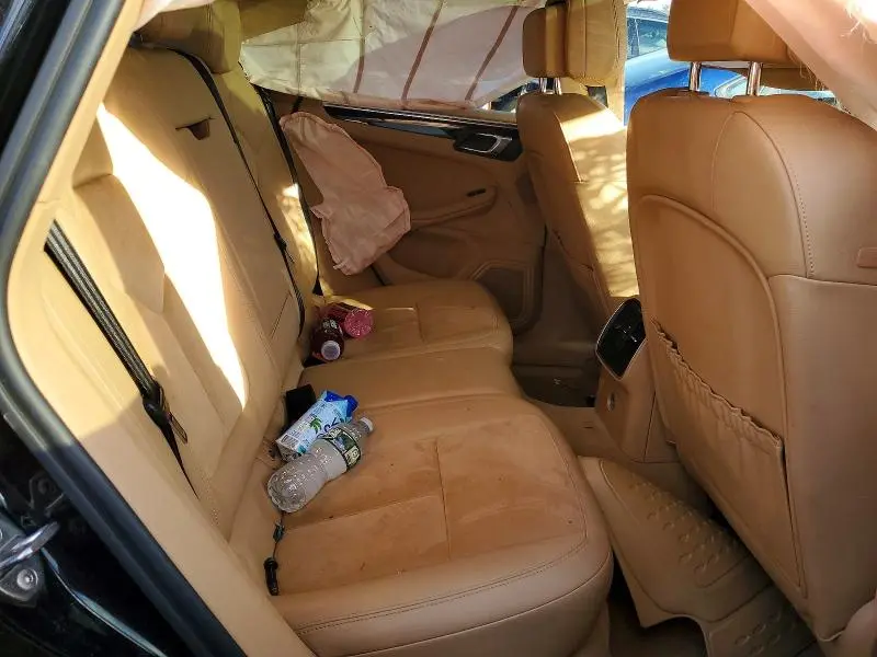 2016 PORSCHE MACAN S  