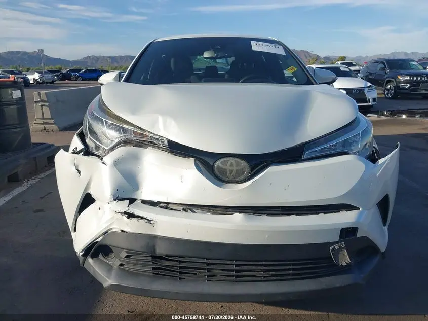 2018 TOYOTA C-HR XLE