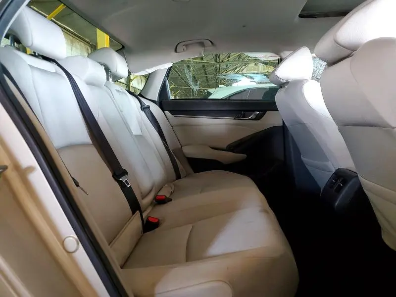 2019 HONDA ACCORD EX  