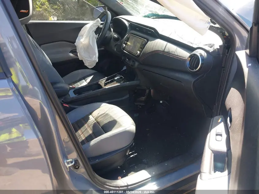 2023 NISSAN KICKS SR XTRONIC CVT
