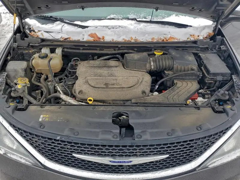 2019 CHRYSLER PACIFICA LIMITED  