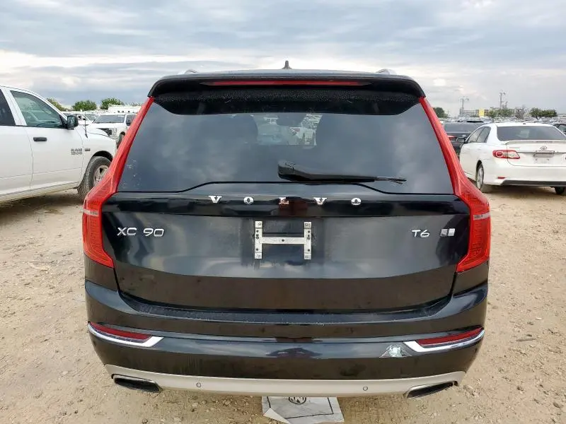 2016 VOLVO XC90 T6  