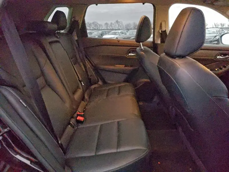 2022 NISSAN ROGUE SL  