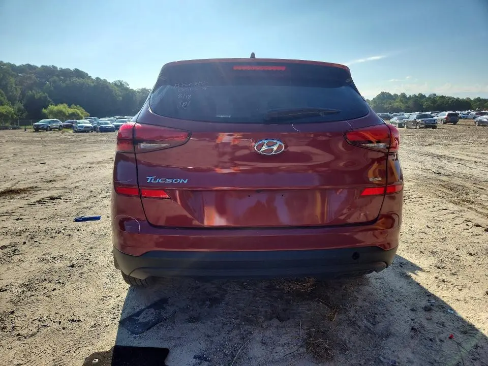 2021 HYUNDAI TUCSON SE  