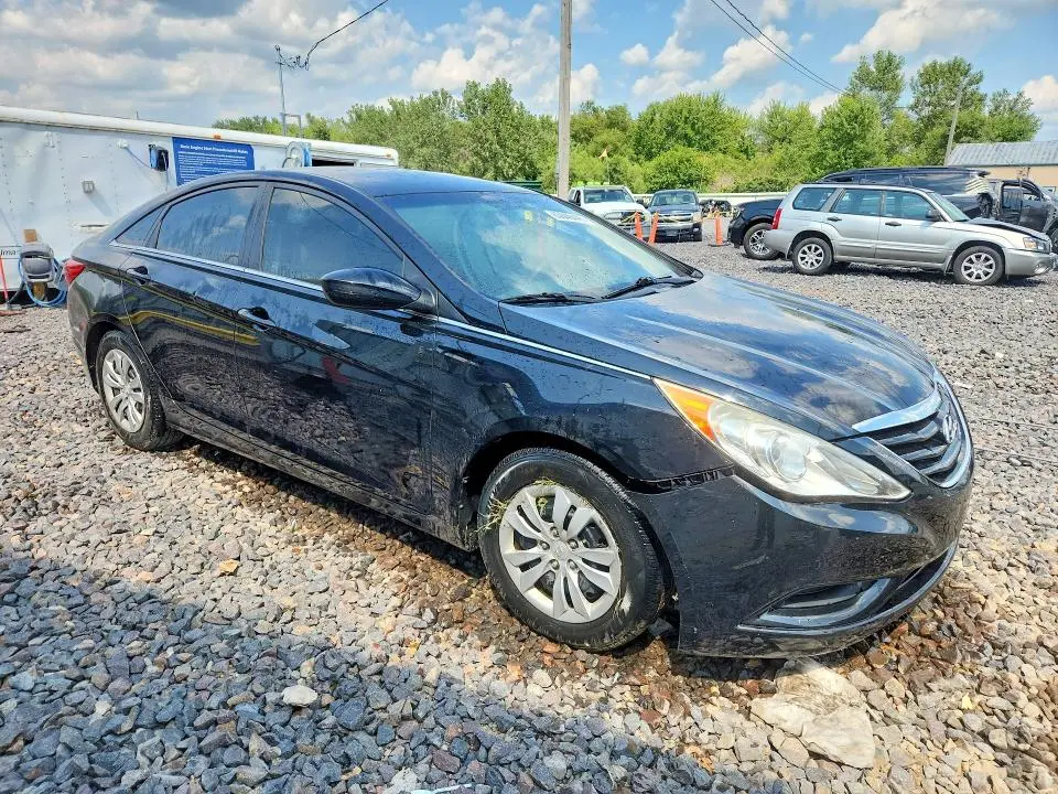 2011 HYUNDAI SONATA GLS  