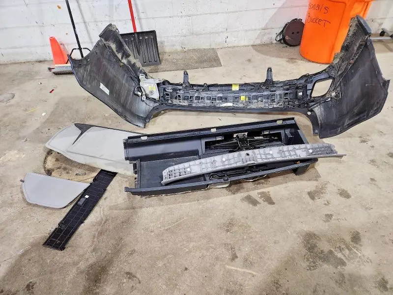 2015 TOYOTA HIGHLANDER HYBRID LIMITED  