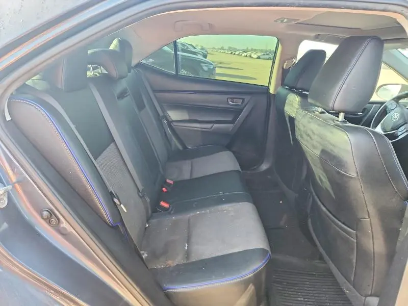 2017 TOYOTA COROLLA SE  