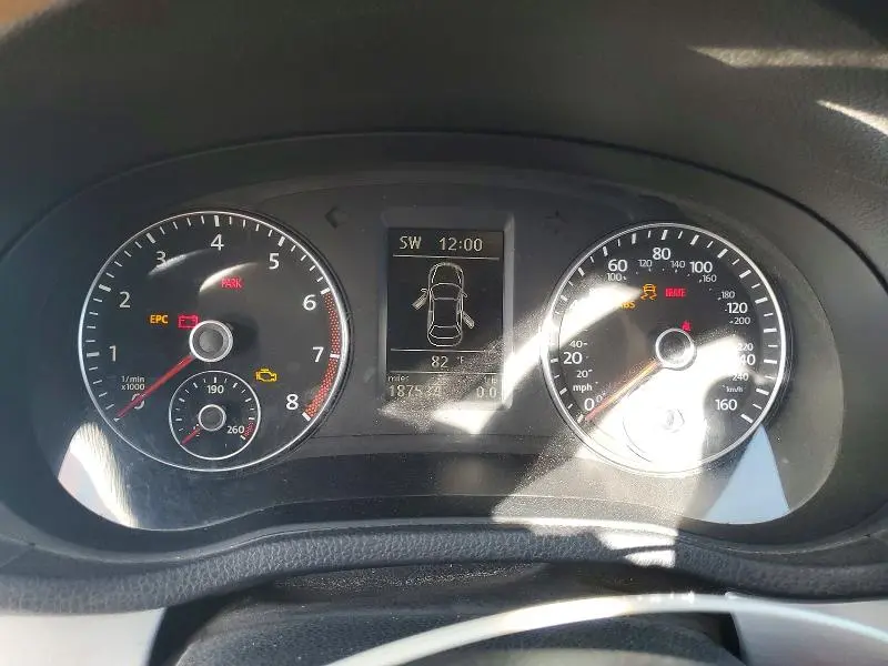 2012 VOLKSWAGEN PASSAT SE  