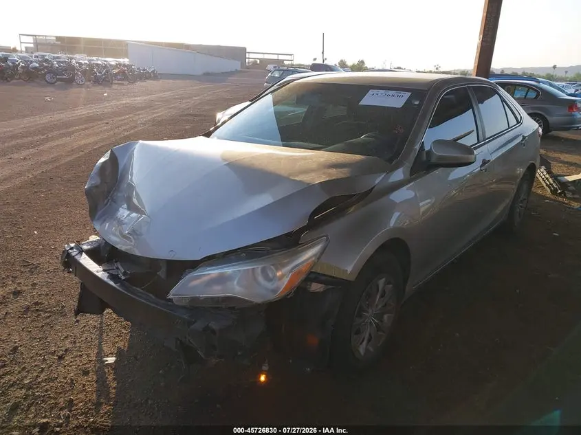 2015 TOYOTA CAMRY LE