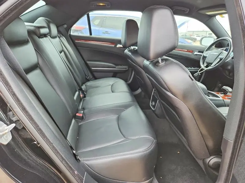 2013 CHRYSLER 300   