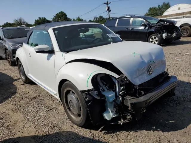 2016 VOLKSWAGEN BEETLE S/SE  