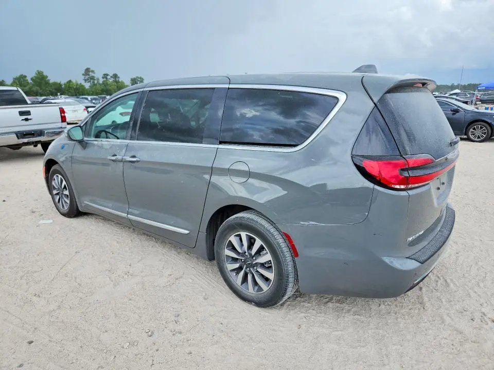 2022 CHRYSLER PACIFICA HYBRID LIMITED  