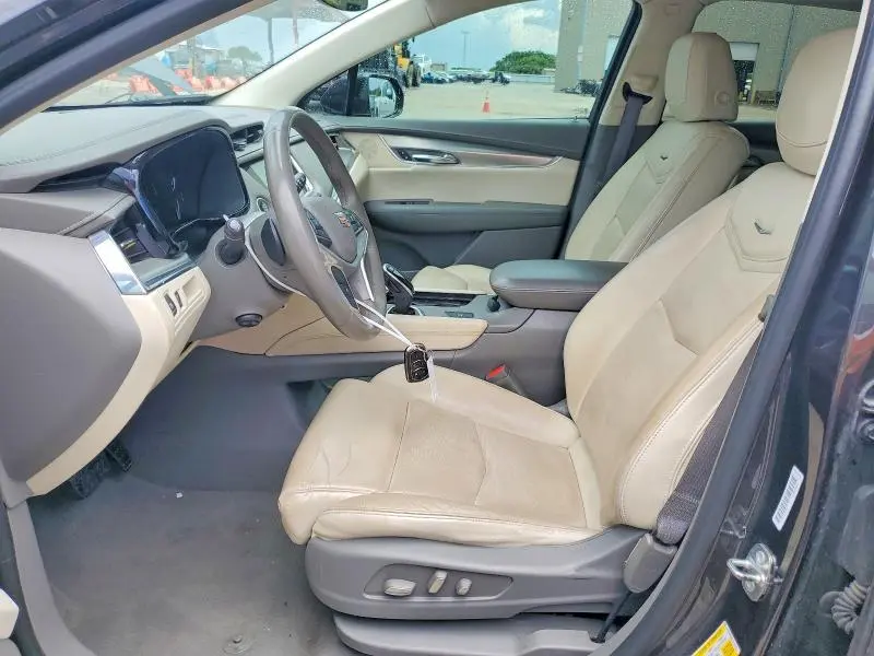 2017 CADILLAC XT5 LUXURY  