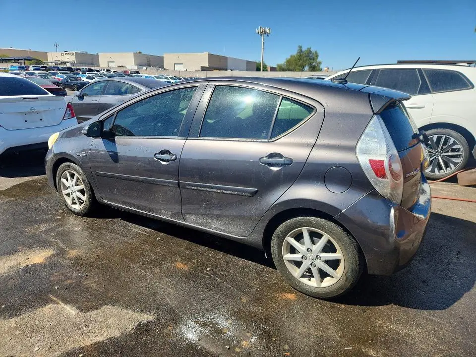 2013 TOYOTA PRIUS C THREE  