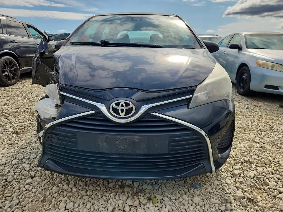 2017 TOYOTA YARIS 5-DOOR LE  