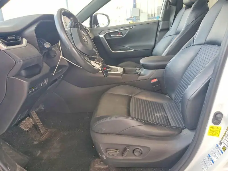 2019 TOYOTA RAV4 XSE  