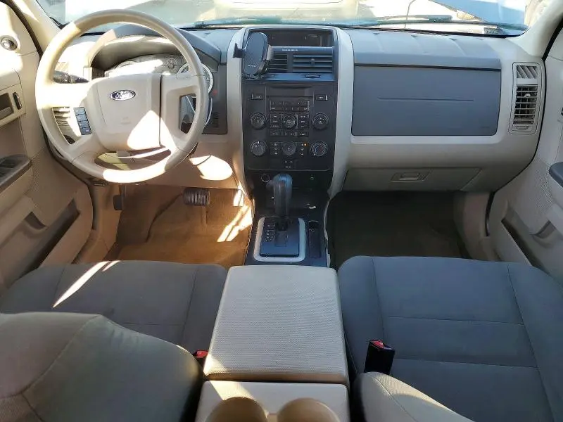 2011 FORD ESCAPE XLS  