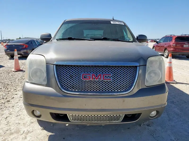 2012 GMC YUKON DENALI  