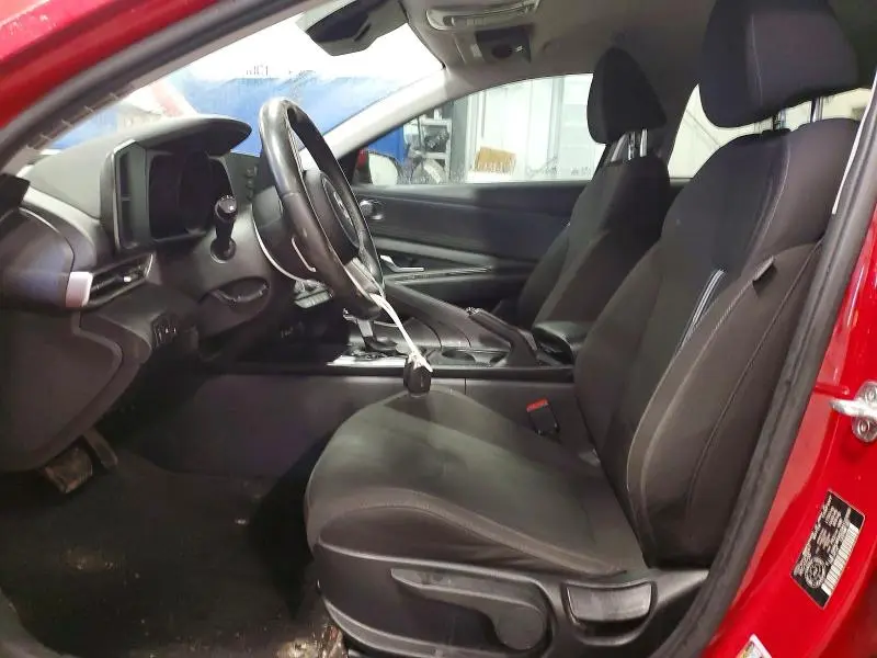 2021 HYUNDAI ELANTRA SEL  