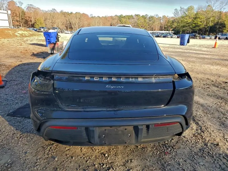 2021 PORSCHE TAYCAN   