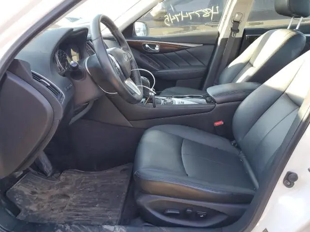 2018 INFINITI Q50 LUXE  