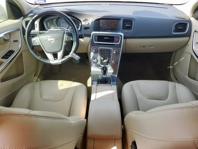 2015 VOLVO V60 PREMIER  