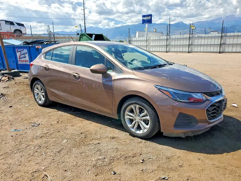 2019 CHEVROLET CRUZE LT  
