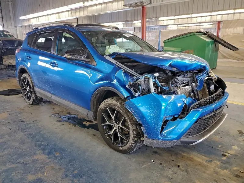 2016 TOYOTA RAV4 SE  