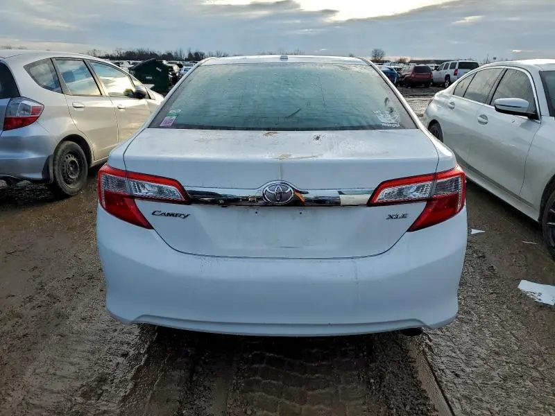2014 TOYOTA CAMRY L  