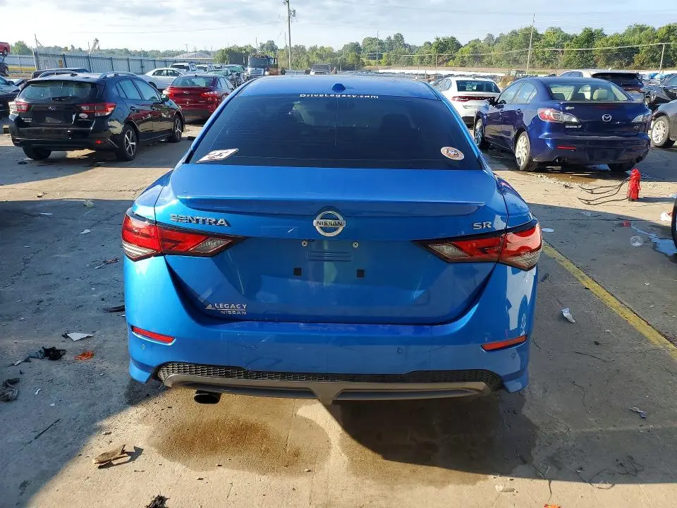 2022 NISSAN SENTRA SR  
