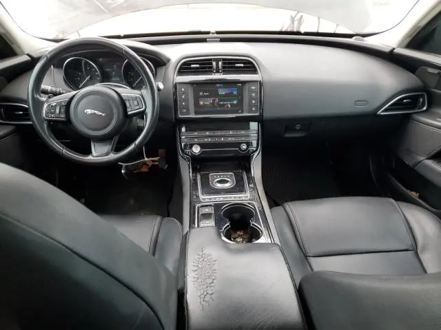 2017 JAGUAR XE PREMIUM  