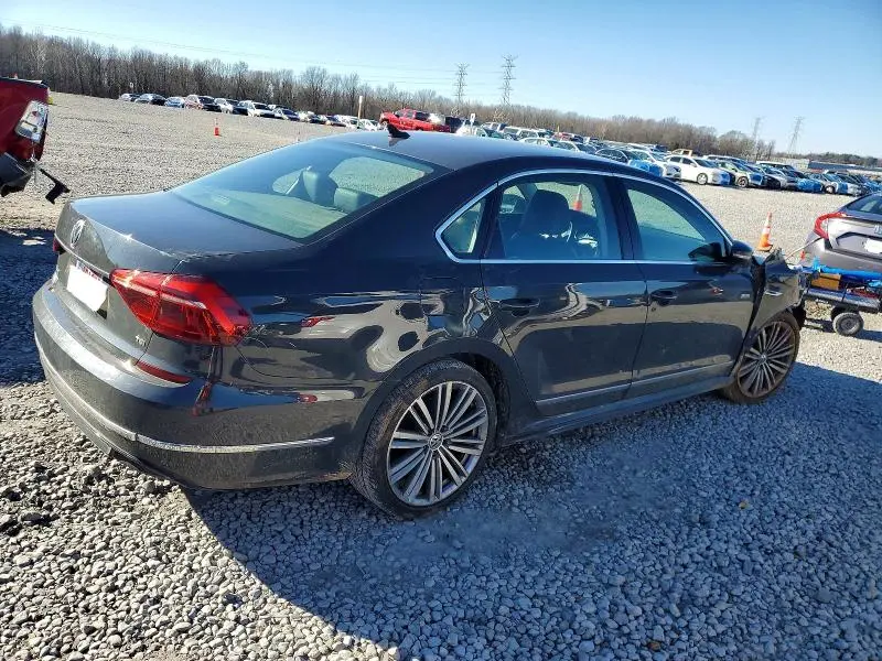 2017 VOLKSWAGEN PASSAT R-LINE  