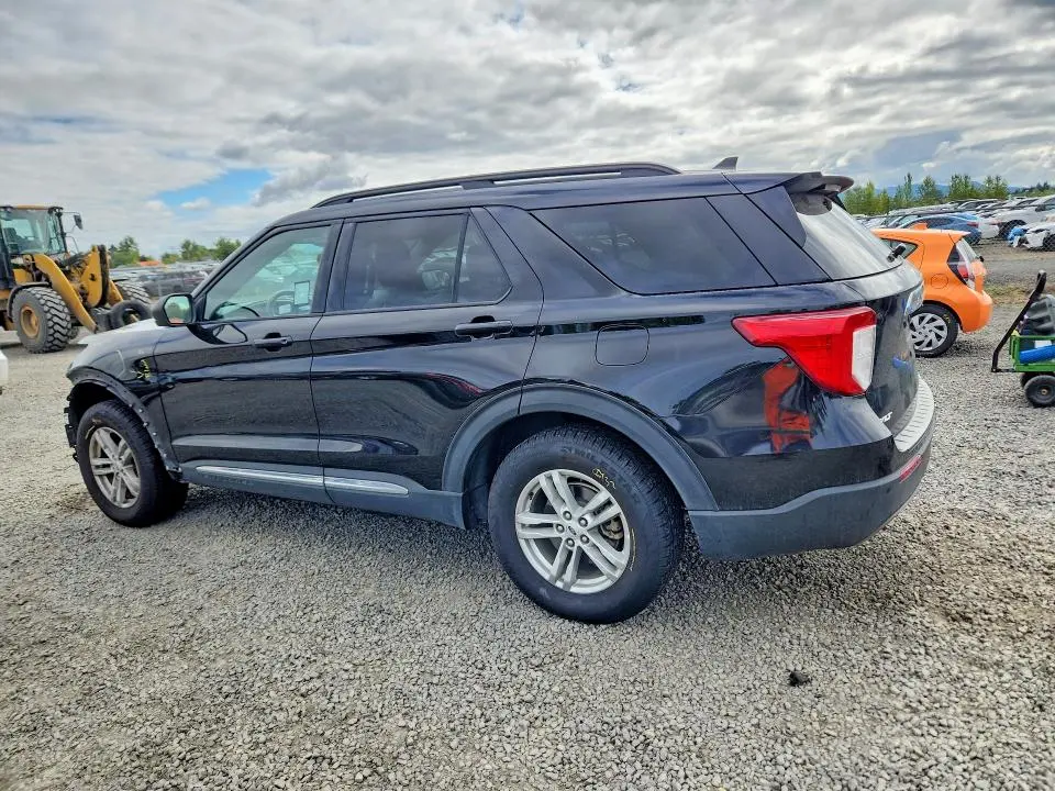 2022 FORD EXPLORER XLT  