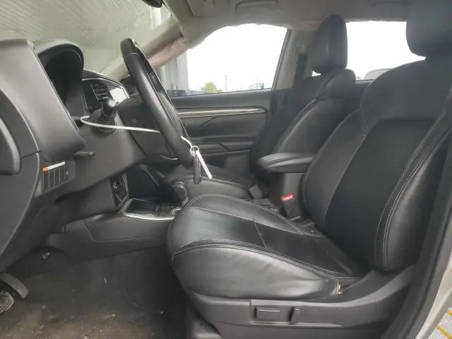 2019 MITSUBISHI OUTLANDER SE  