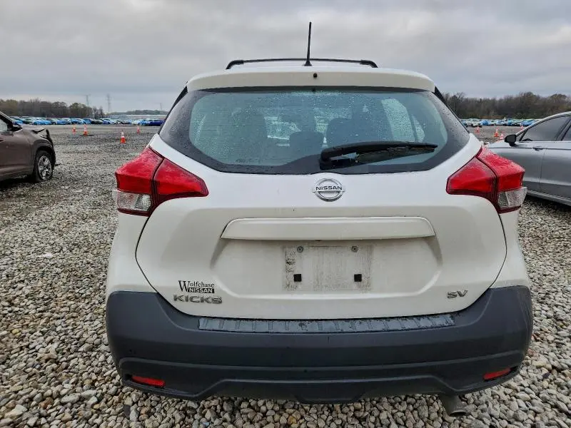 2019 NISSAN KICKS S  