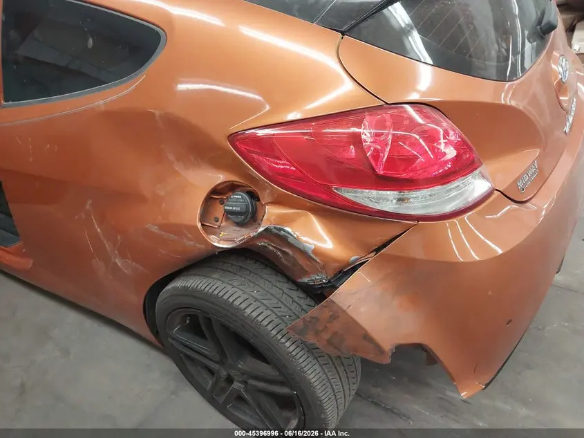 2013 HYUNDAI VELOSTER BASE W/BLACK
