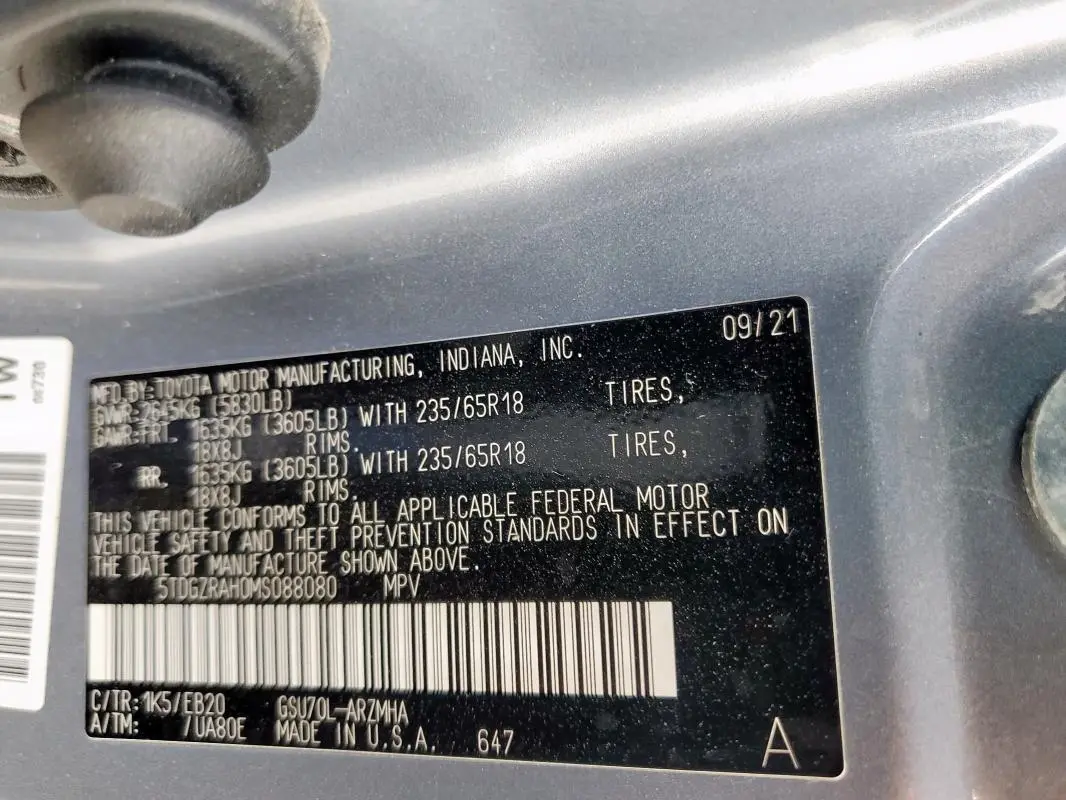 2021 TOYOTA HIGHLANDER XLE  