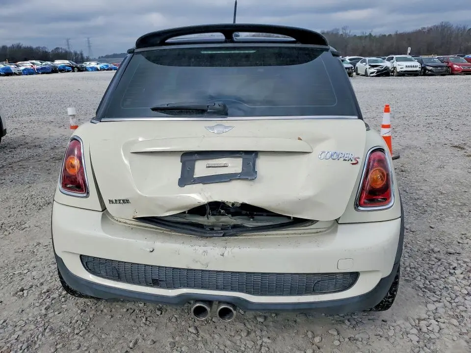 2010 MINI COOPER S  