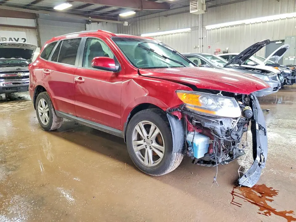 2011 HYUNDAI SANTA FE SE  