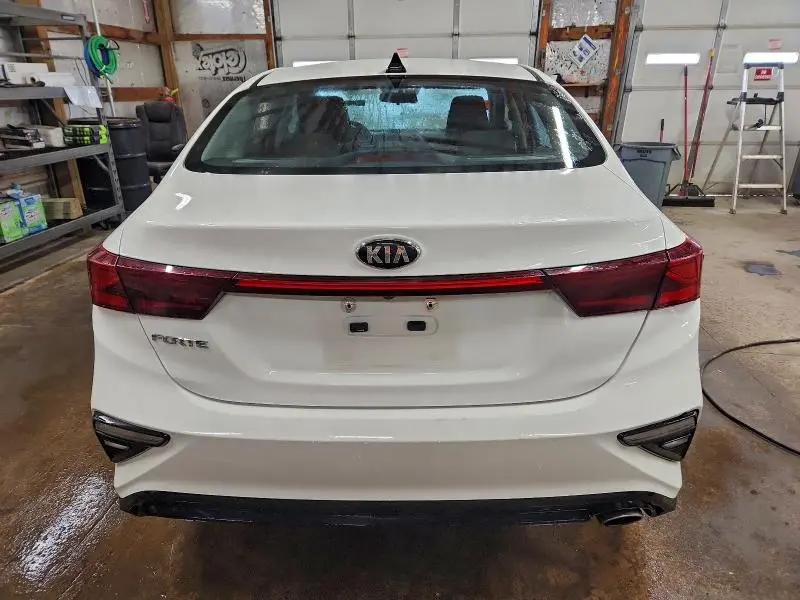 2021 KIA FORTE FE  