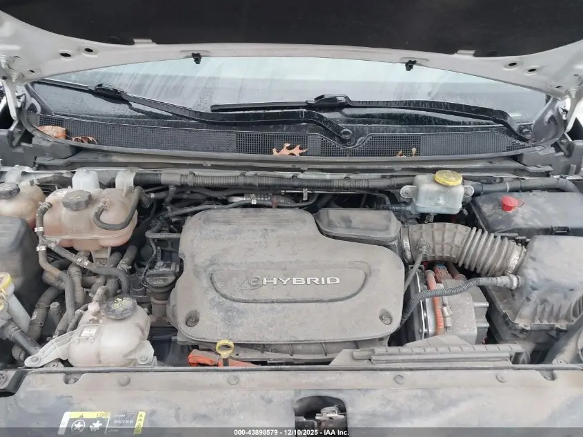 2018 CHRYSLER PACIFICA HYBRID LIMITED