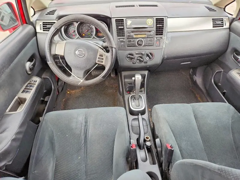 2010 NISSAN VERSA   