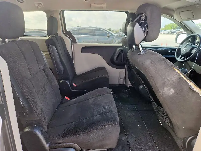 2013 DODGE GRAND CARAVAN SE  