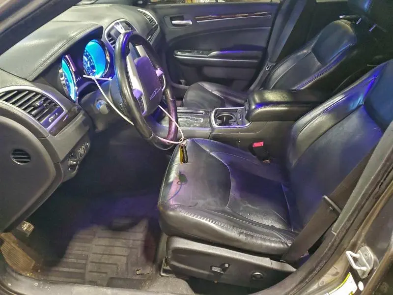 2011 CHRYSLER 300 LIMITED  