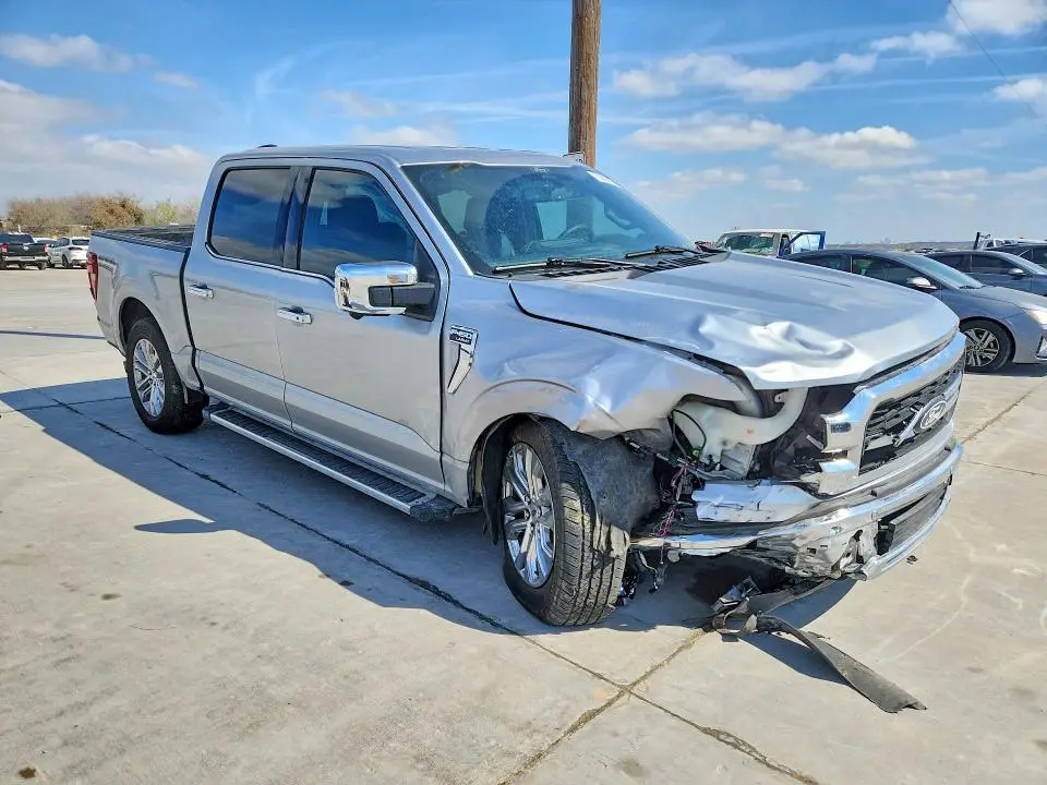 2024 FORD F150 LARIAT  