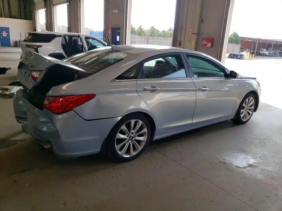 2013 HYUNDAI SONATA SE  