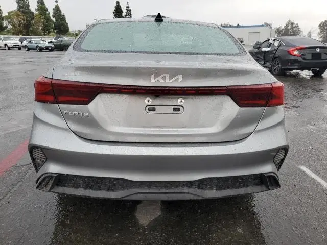 2022 KIA FORTE FE  