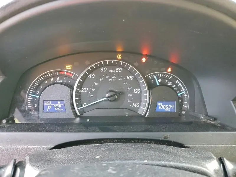 2015 TOYOTA CAMRY LE  